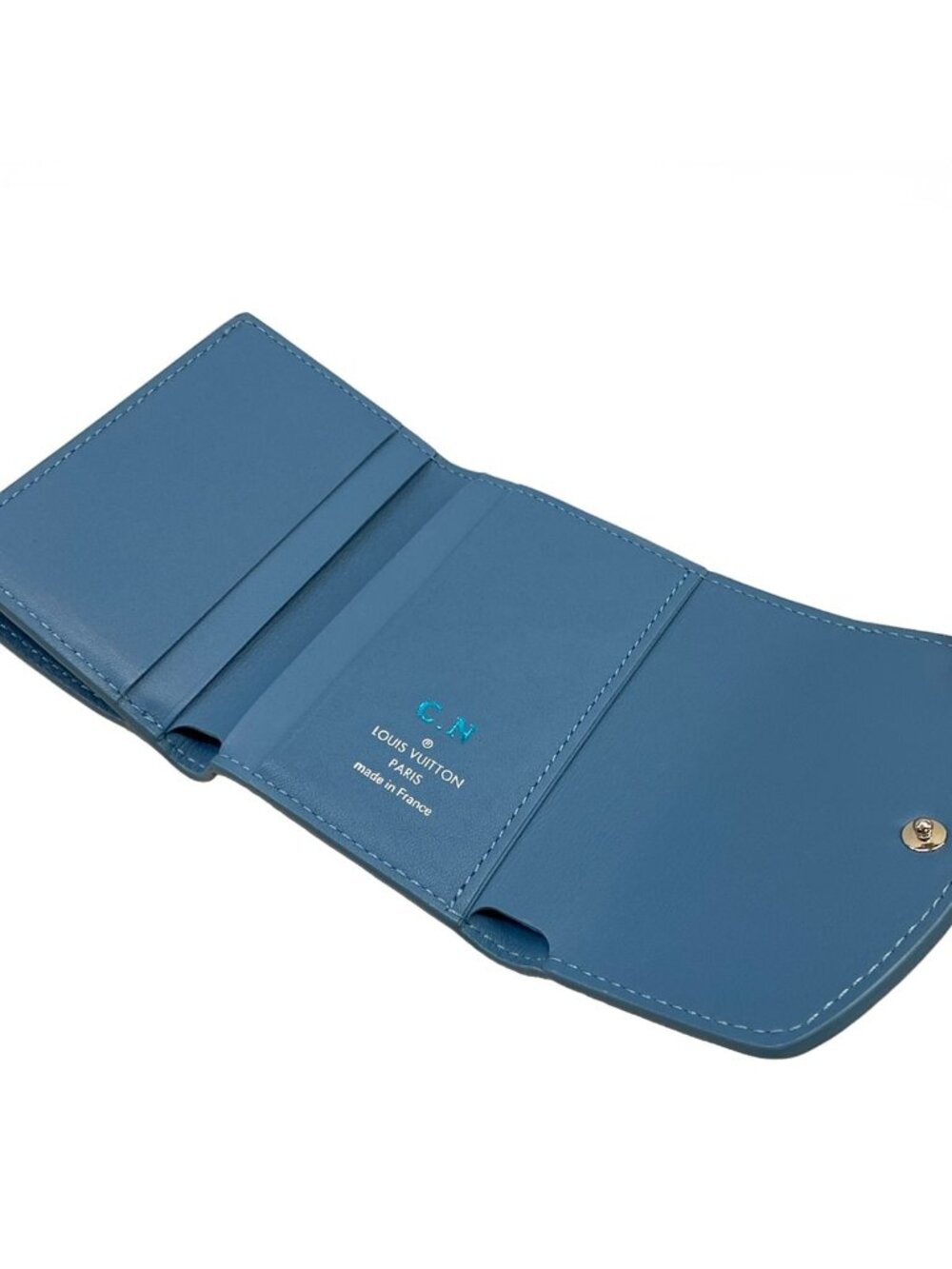 Louis Vuitton Trifold Wallet Mahina Portefeuille Iris XS Snow Initial Leather - Picture 3 of 5